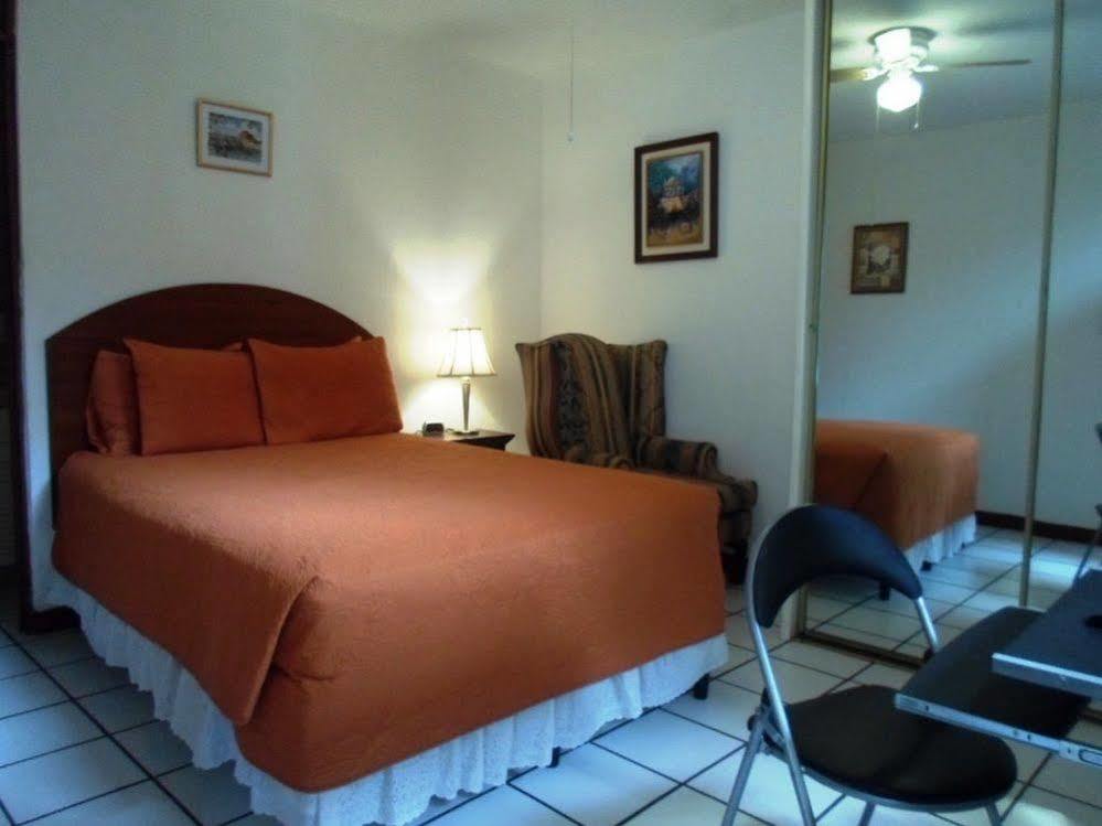 Novohostal B&B Guatemala City Luaran gambar